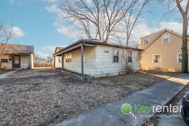 Building Photo - 1432 Fairmount St