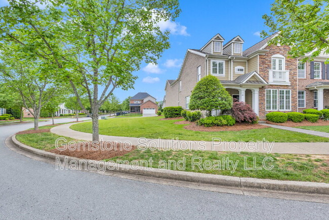 Building Photo - 301 Pennystone Cir