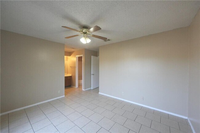 Building Photo - 9802 Brasher Dr