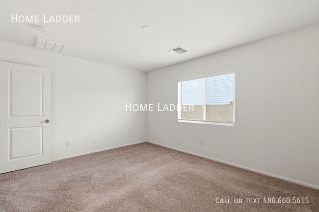 Building Photo - 1360 W Inca Dr