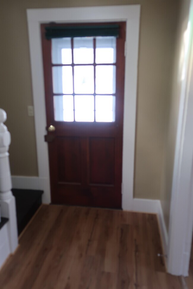 Building Photo - 5 Green St