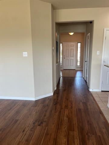 Building Photo - 917 Bird Creek Dr