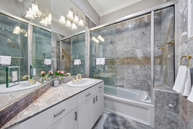 Building Photo - 10270 SW 58th St