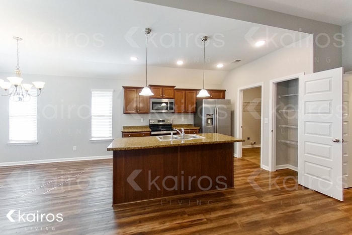 Building Photo - 6951 Brightwell Ln