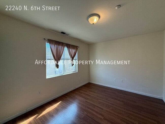 Building Photo - 22240 N 6th St
