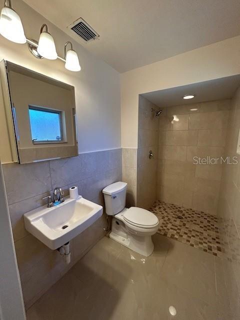 Building Photo - 612 Martin Ave