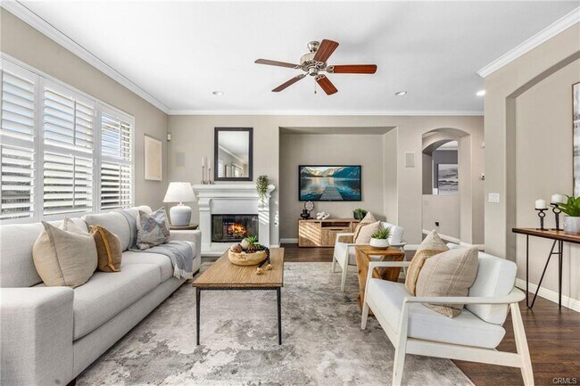 Building Photo - 45023 Silver Rose St