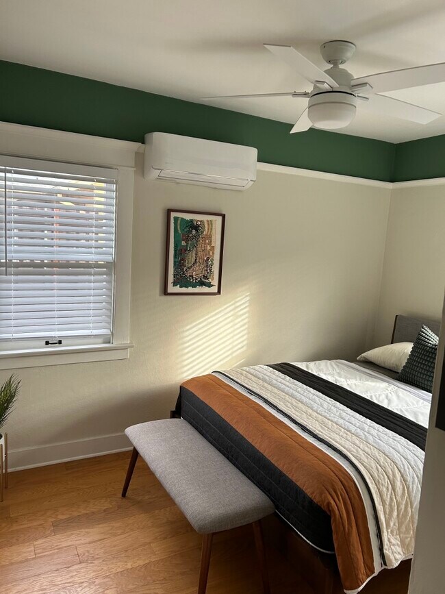 Bedroom - 532 Molino Ave