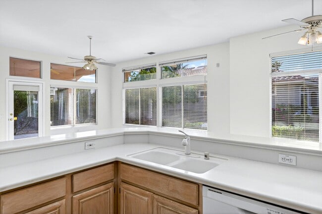 Building Photo - 38781 Brandywine Ave