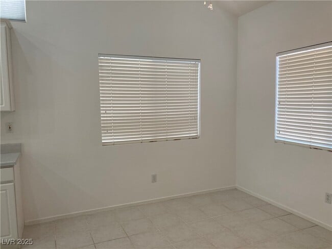 Building Photo - 2715 Inlet Spring Ave