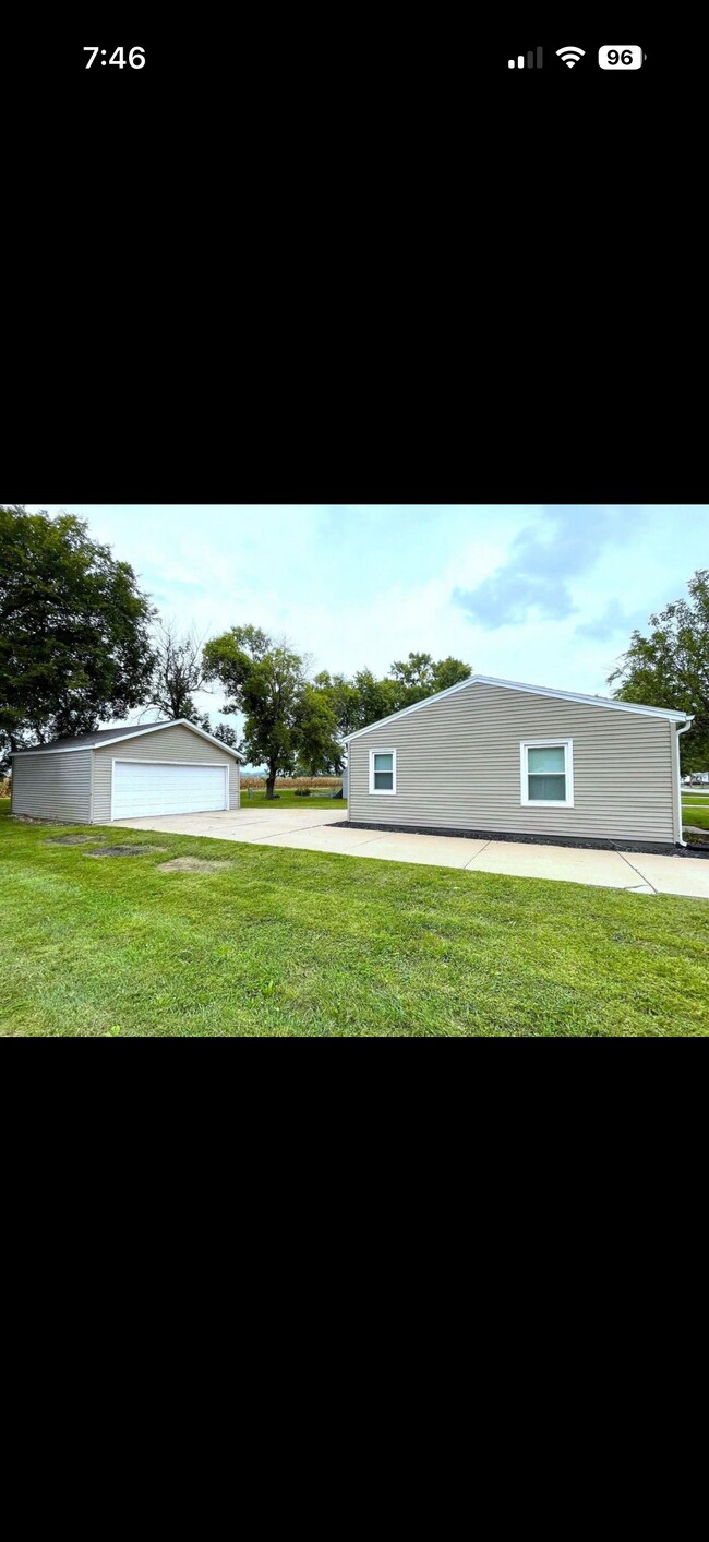 Building Photo - 4212 Jewel St