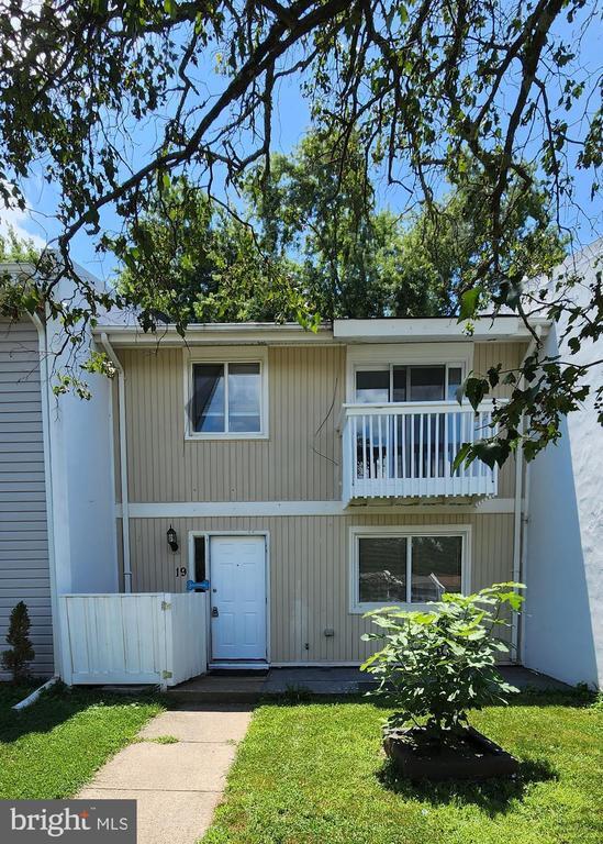 Building Photo - 19 Wedgedale Dr