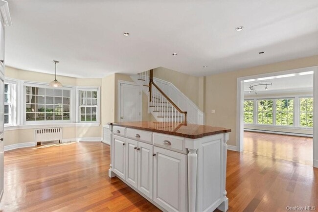 Building Photo - 11 Billington Ct