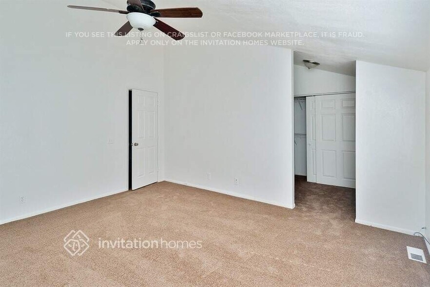 Building Photo - 3679 S Helena Way