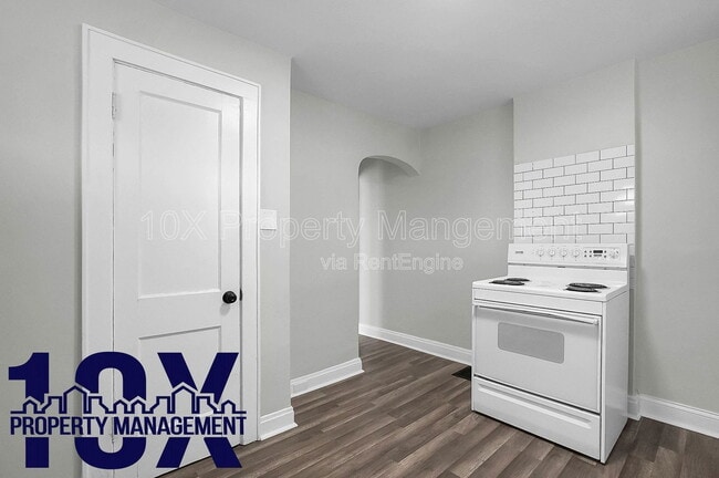 Building Photo - 864 Fairwood Ave