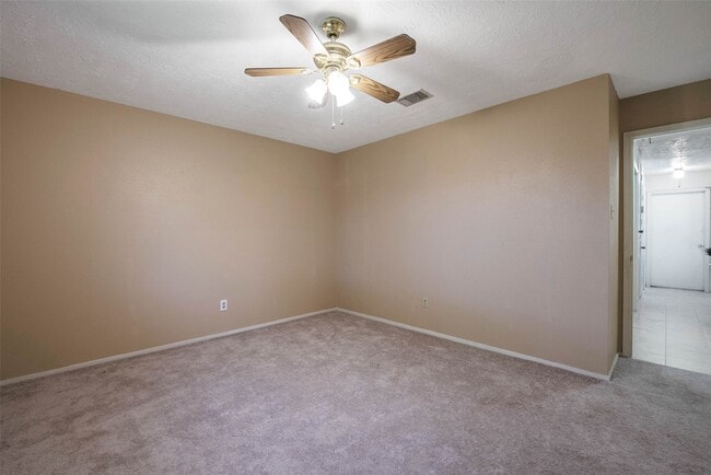 Building Photo - 2779 Forest Point Dr