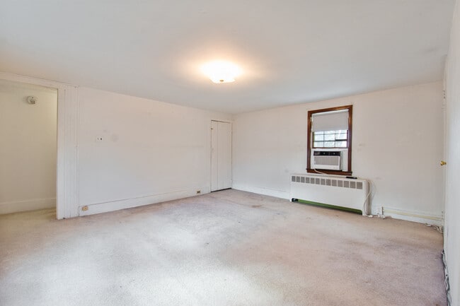 Building Photo - 51 Albemarle Rd