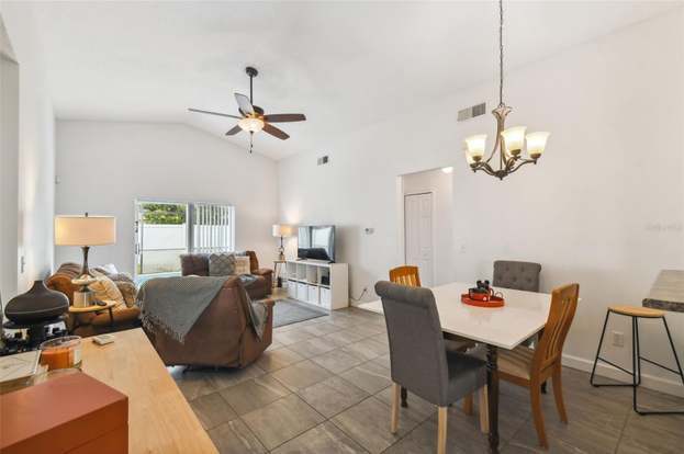 Building Photo - 7819 Turkey Oak Ln