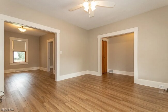 Building Photo - 38171 Wilson Ave