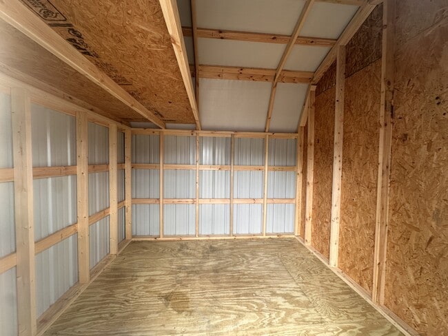 Building Photo - 330 Davis St