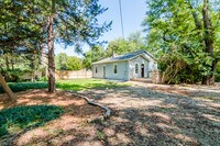 Building Photo - 2317 Kanza Pl