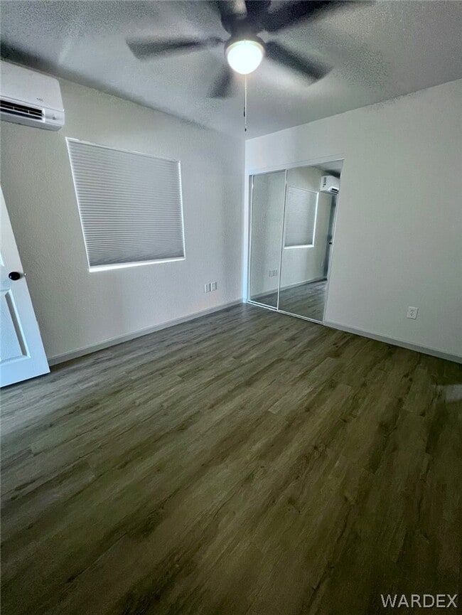 Building Photo - 192 Palm Ave