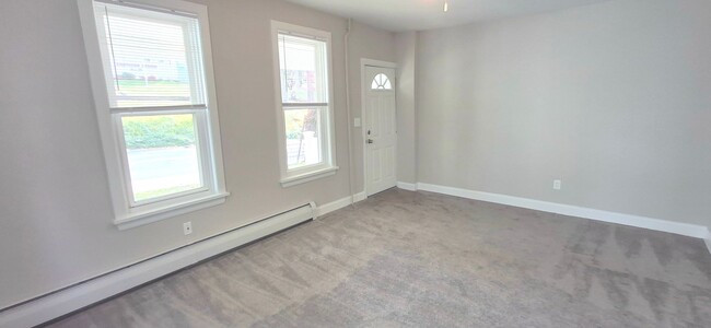 Building Photo - Remodeled 4 Bedroom in Hershey!