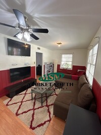 Building Photo - **REDUCED** Fully Furnished Home in Windso...