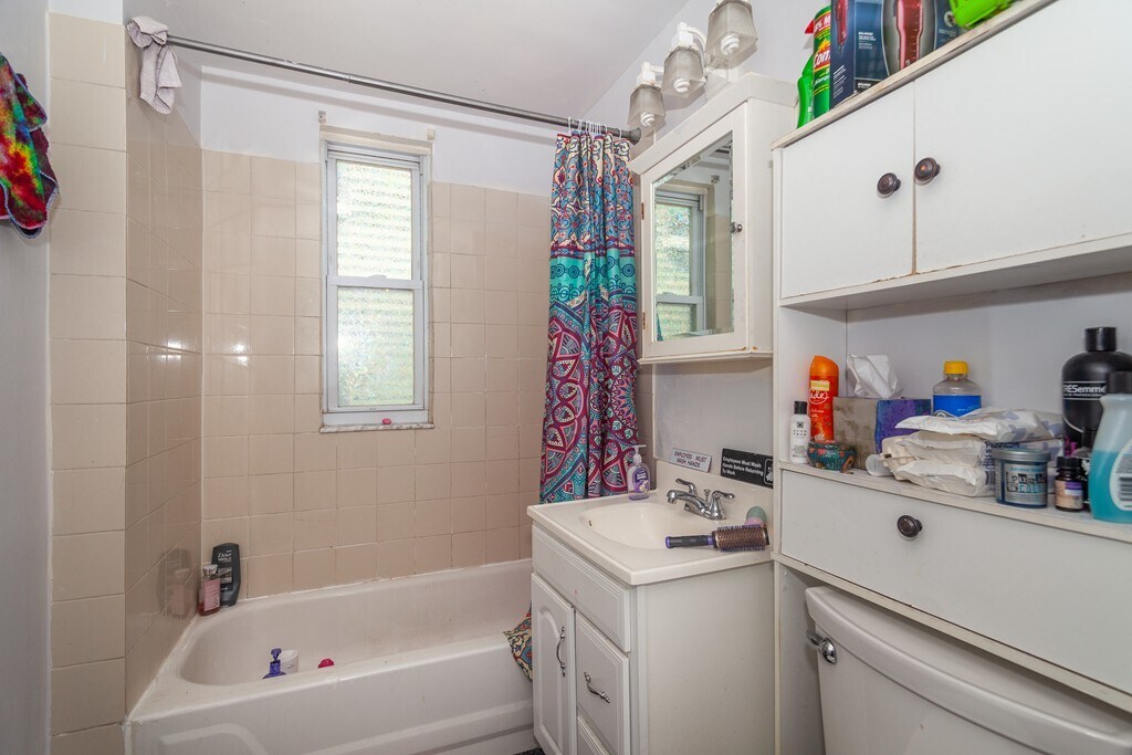 Building Photo - 34 Darling St