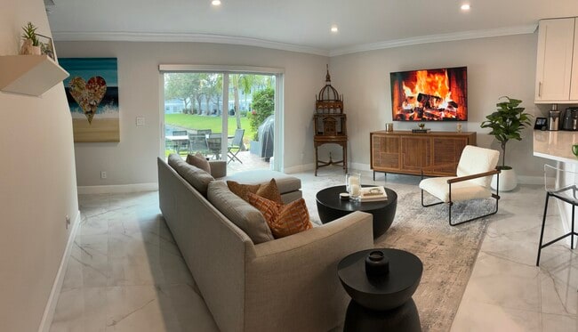 Building Photo - 16207 Sierra Palms Dr