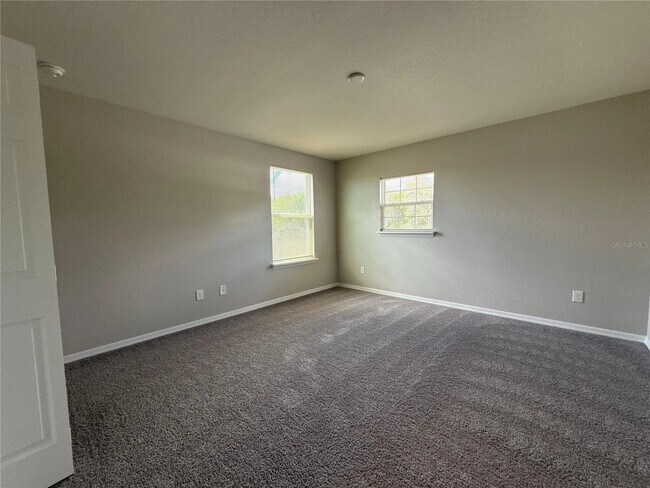Building Photo - Summercrest 5 Bedroom, 3.5 bath