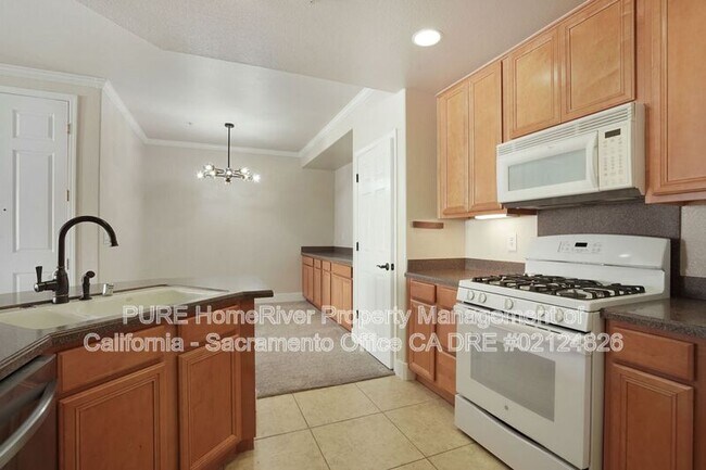 Building Photo - 6551 Hearthstone Cir