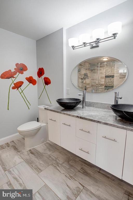 Building Photo - 938 Herons Run Ln