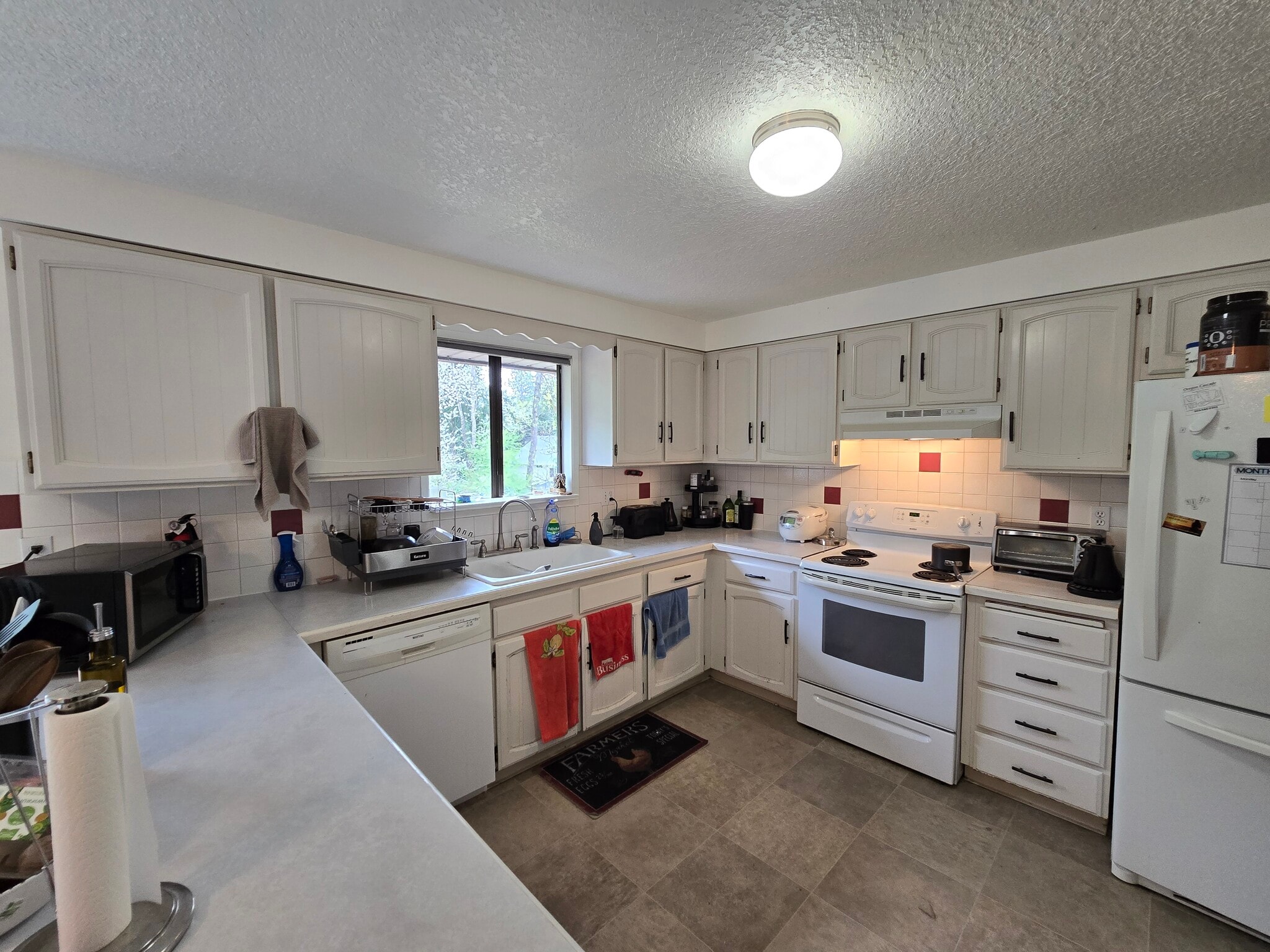 Building Photo - 1500 SE Eastwood Ct