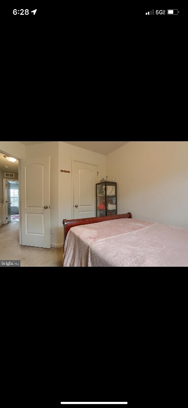 Building Photo - 33 Crooked Dr