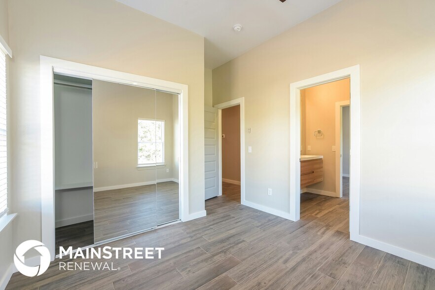 Building Photo - 11339 Paradise Out Ln