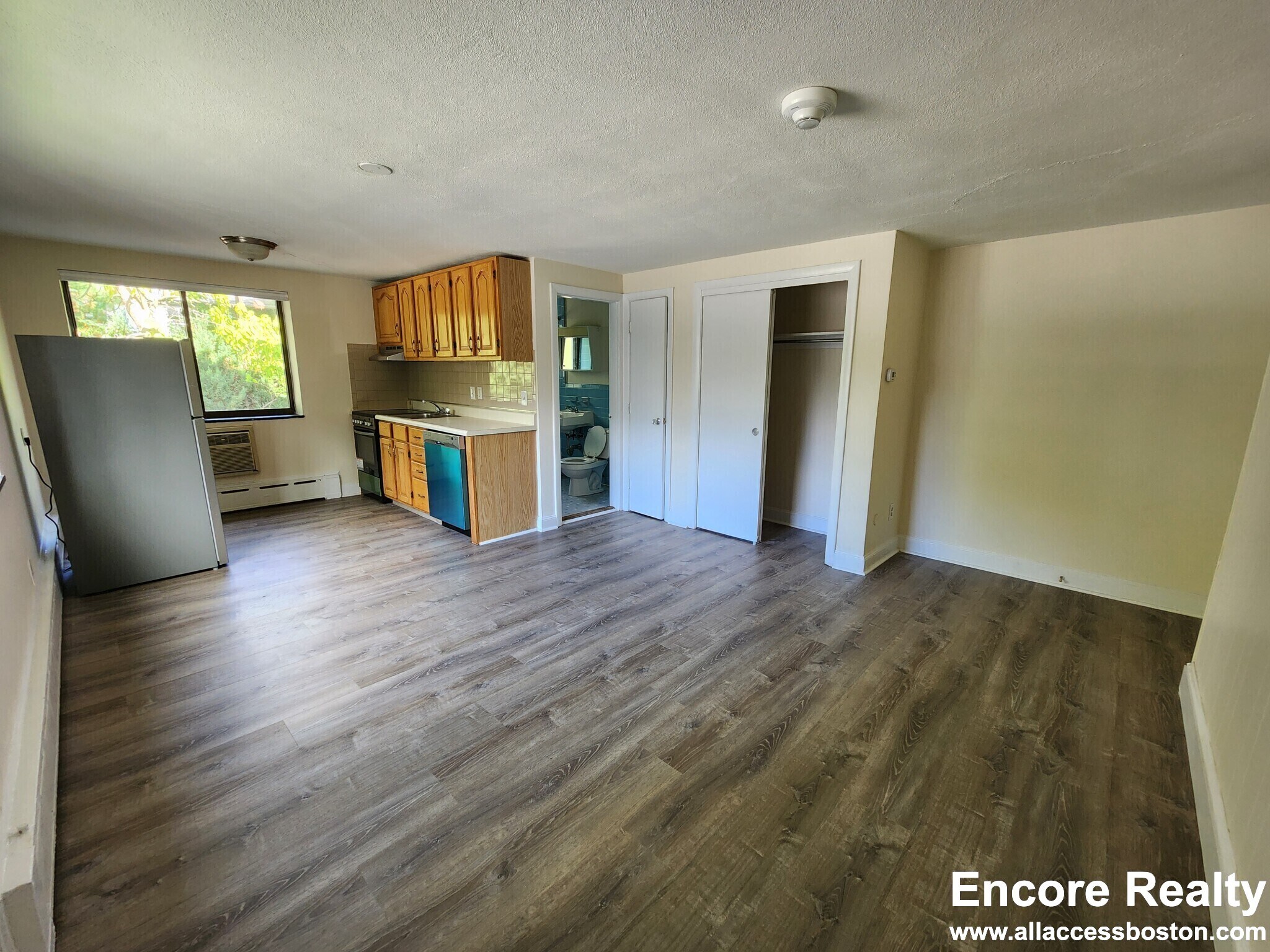 Building Photo - 15 Chester St