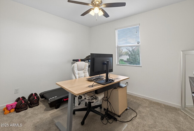 Building Photo - 36810 N Camarillo Dr