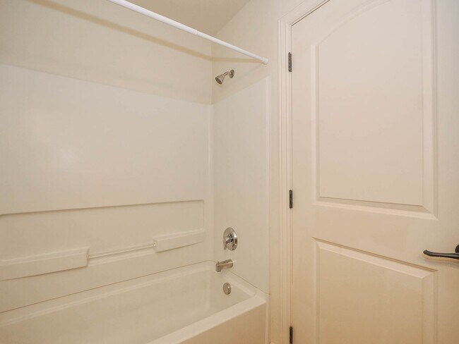 Building Photo - GROUND LEVEL CONDO UNIT