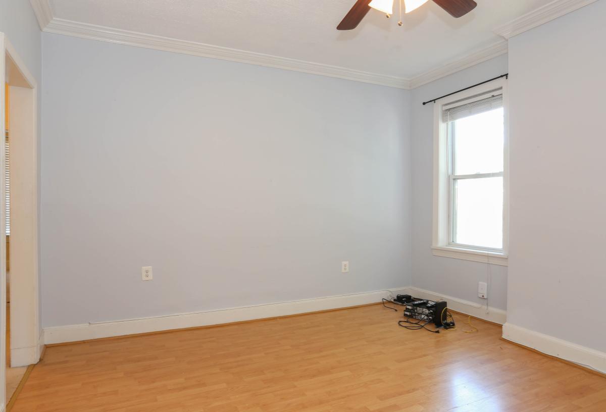 Building Photo - 1555 4th St NW