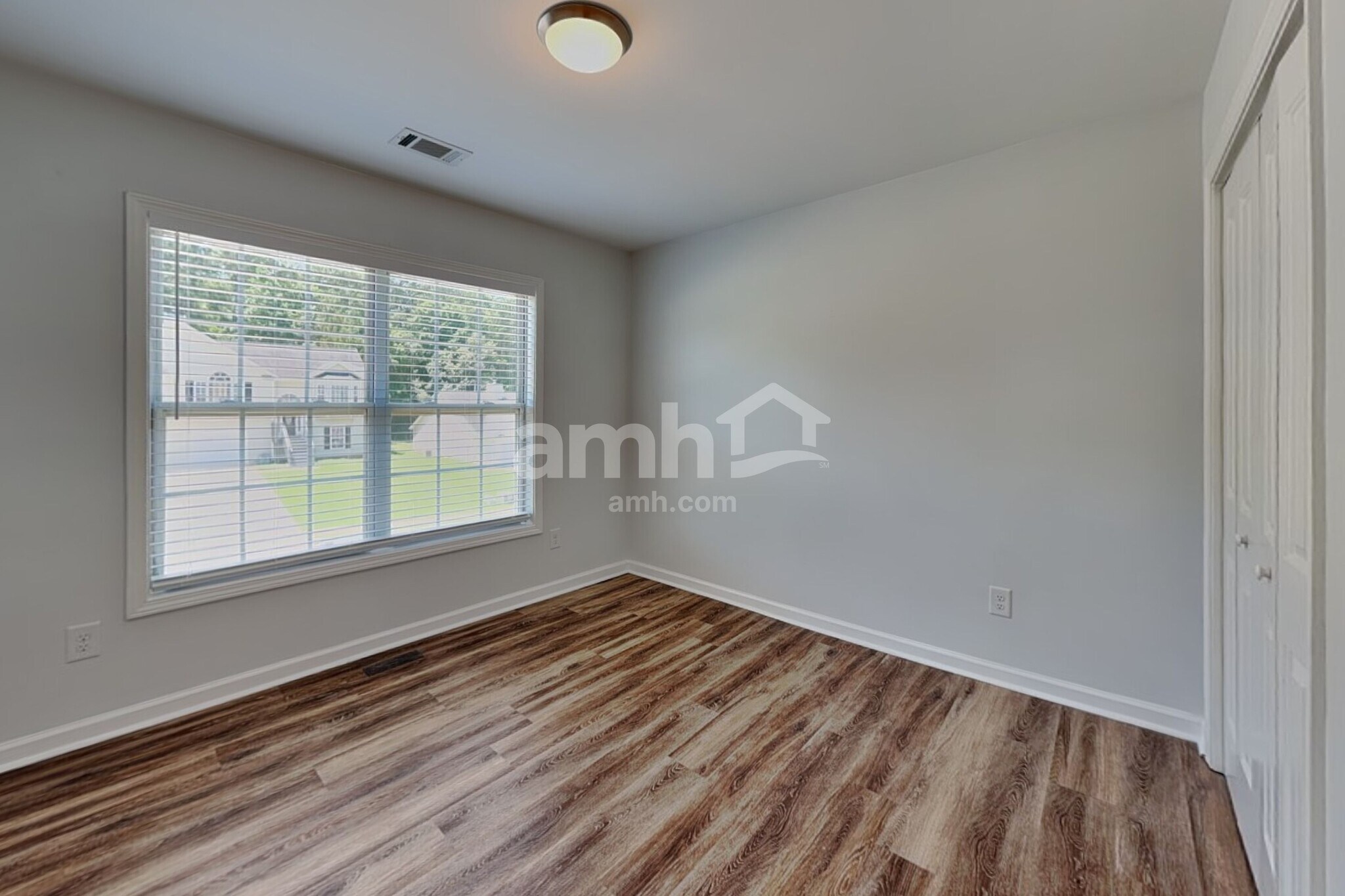 Building Photo - 5075 Roxton Ln