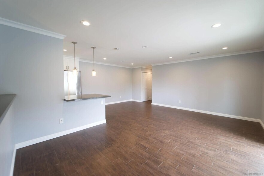 Building Photo - 7915 Camino Kiosco