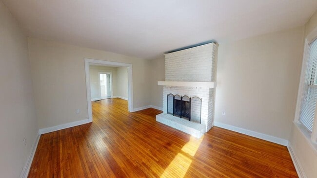 Building Photo - 137 Crestview Rd