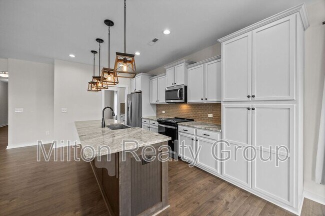 Building Photo - 217 Walker Grv Ln