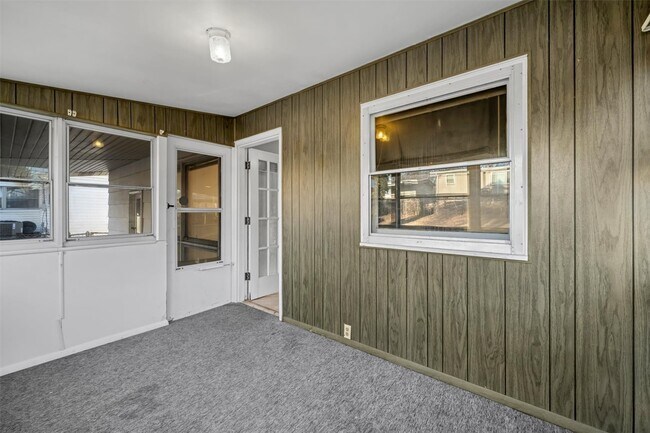 Building Photo - 9014 Ellison Dr