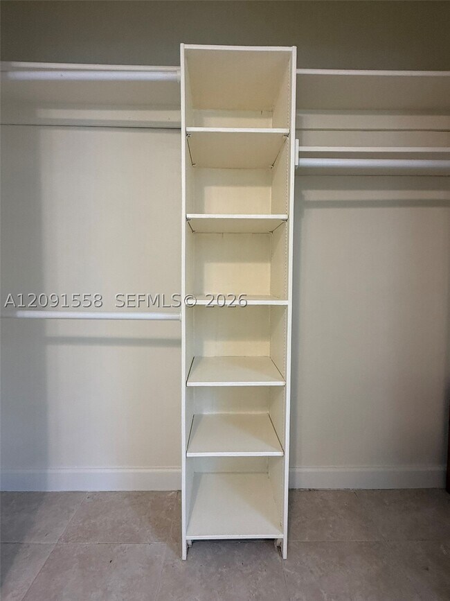 Building Photo - 11450 SW 47th St