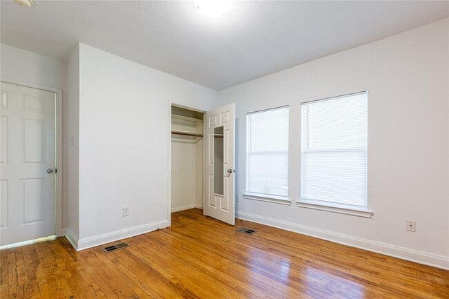 Building Photo - 2946 Pannell St