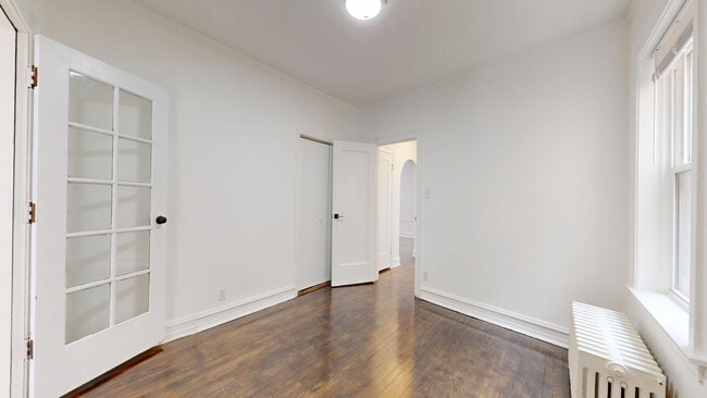 Building Photo - 6738 N Rockwell St