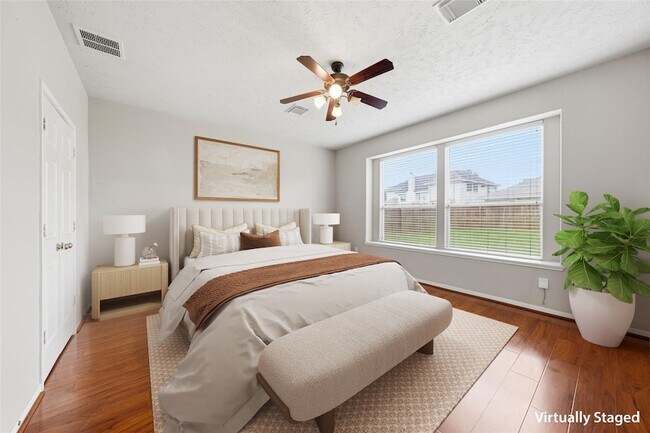 Building Photo - 18010 Timber Crossing Ln