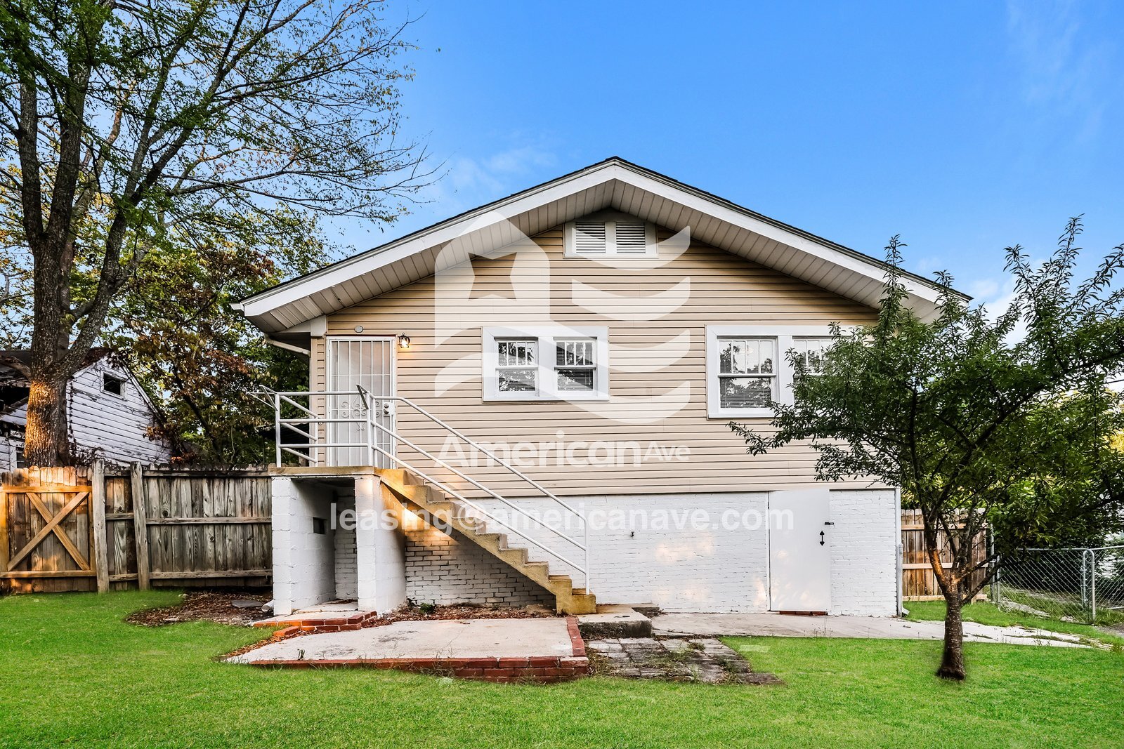 Building Photo - 8214 8th Ave S